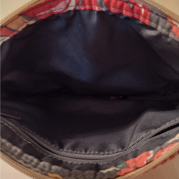 Vera Bradley straw wristlet - Picture 5 of 6